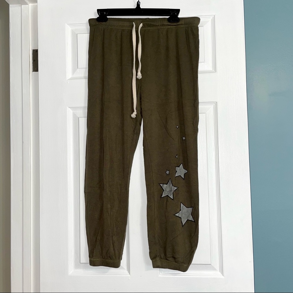 Soft and Comfy Dark Green Star Detail Sweatpants